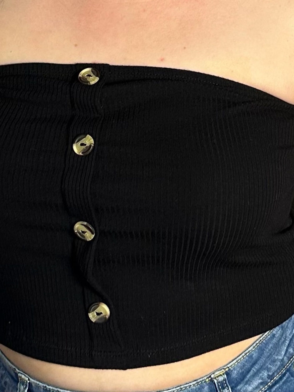 Women’s Black Ribbed Strapless Button-Front Tube Top